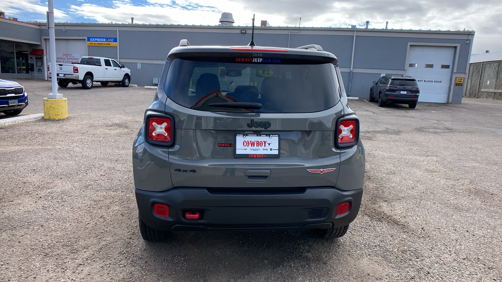 2023 Jeep Renegade Trailhawk 4x4 5