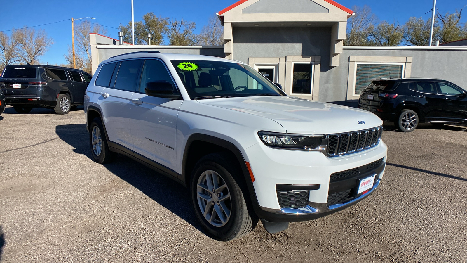 2024 Jeep Grand Cherokee L Laredo 4x4 8