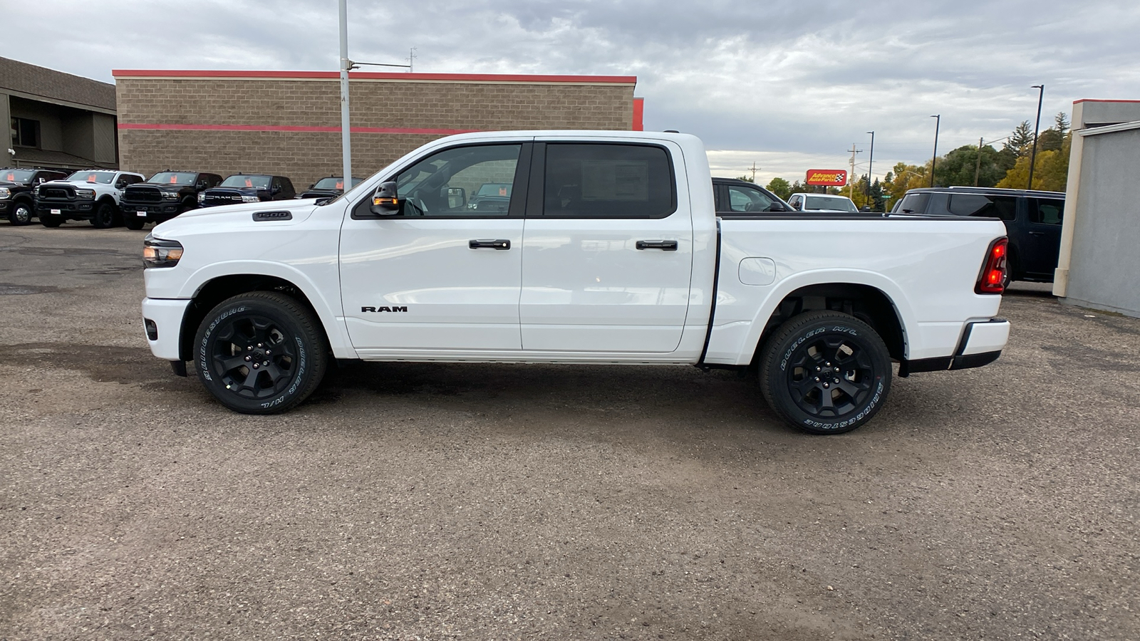 2025 Ram 1500 Big Horn 4x4 Crew Cab 57 Box 2