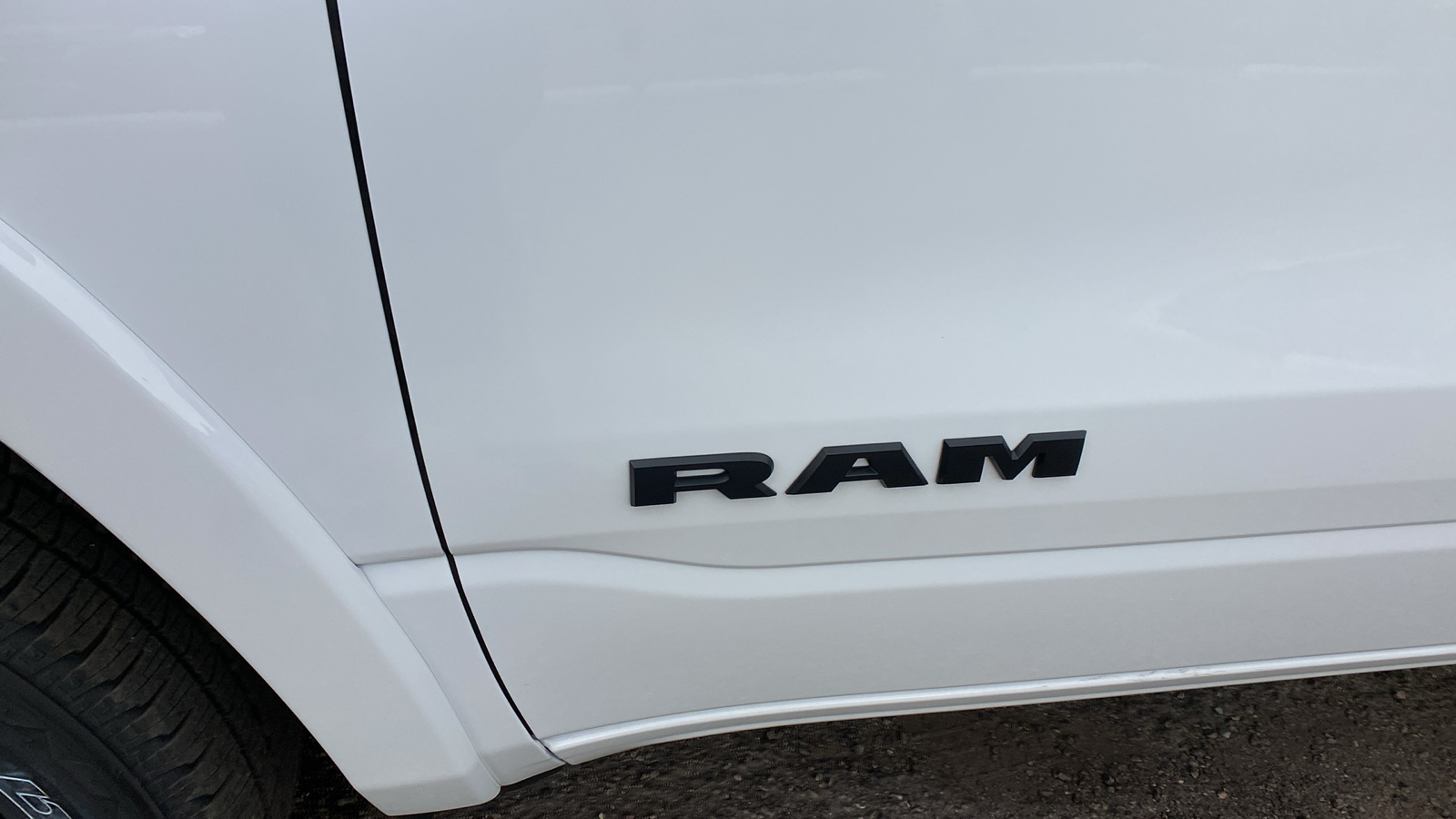 2025 Ram 1500 Big Horn 4x4 Crew Cab 57 Box 14