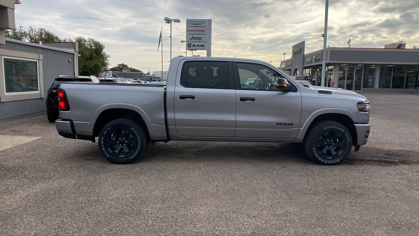 2025 Ram 1500 Big Horn 4x4 Crew Cab 57 Box 6