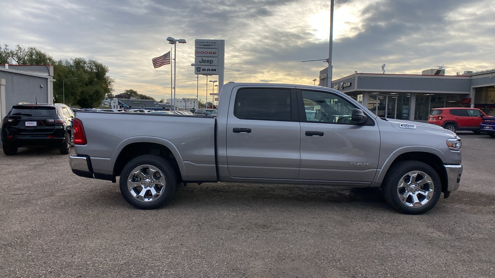 2025 Ram 1500 Big Horn 4x4 Crew Cab 64 Box 6