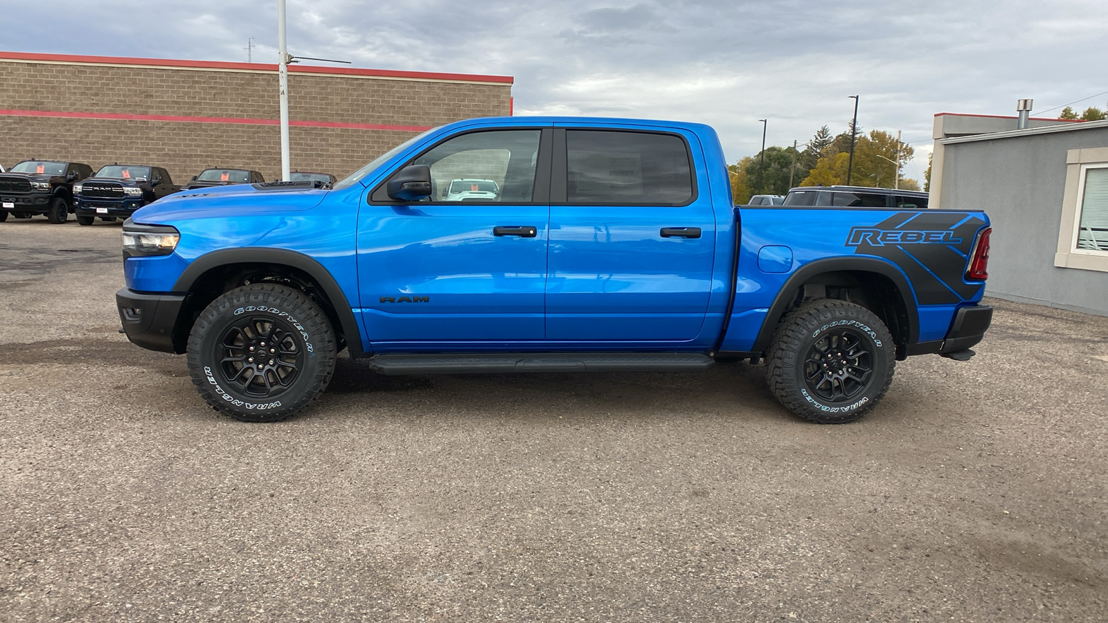 2025 Ram 1500 Rebel 4x4 Crew Cab 57 Box 2