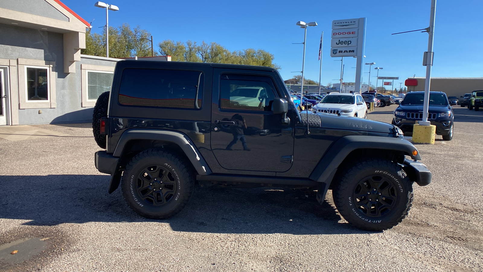 2017 Jeep Wrangler Willys Wheeler 4x4 7