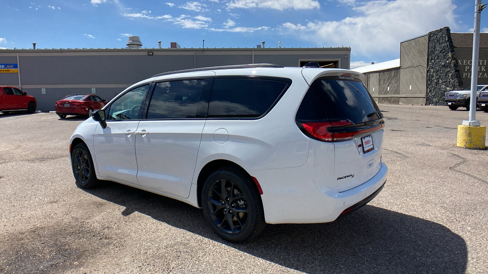 2024 Chrysler Pacifica Touring L AWD 5