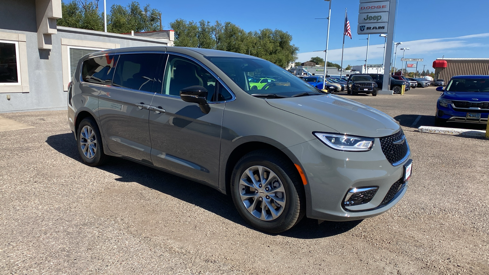 2024 Chrysler Pacifica Touring L AWD 7