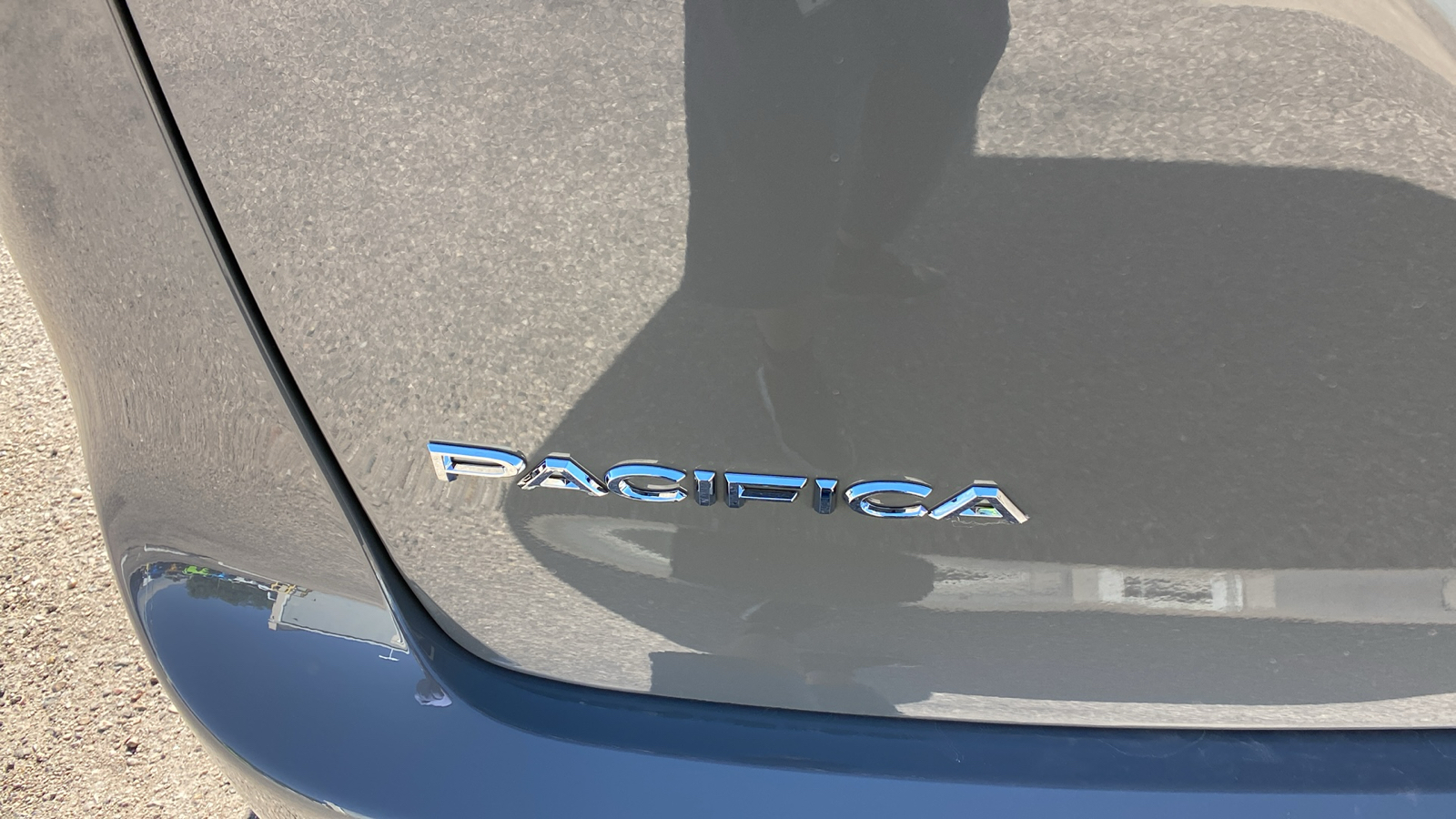 2024 Chrysler Pacifica Touring L AWD 31