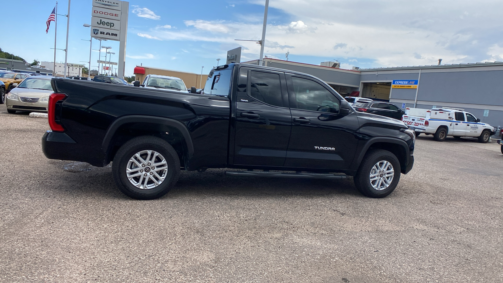 2022 Toyota Tundra 4WD SR5 Double Cab 6.5 Bed 7