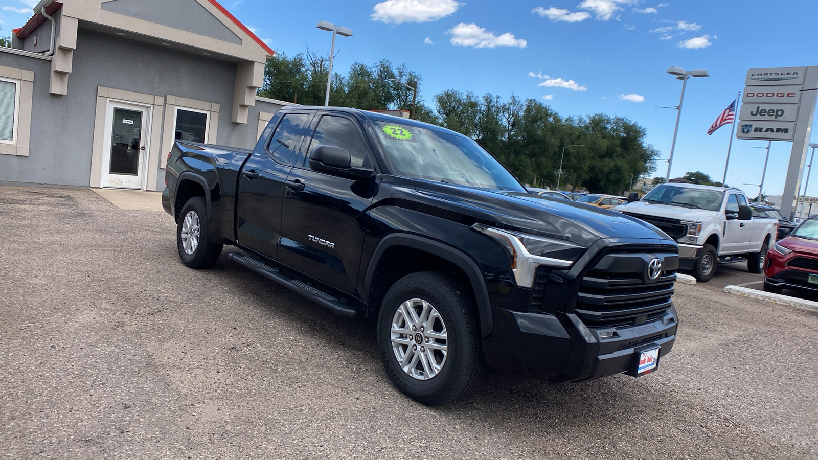 2022 Toyota Tundra 4WD SR5 Double Cab 6.5 Bed 8