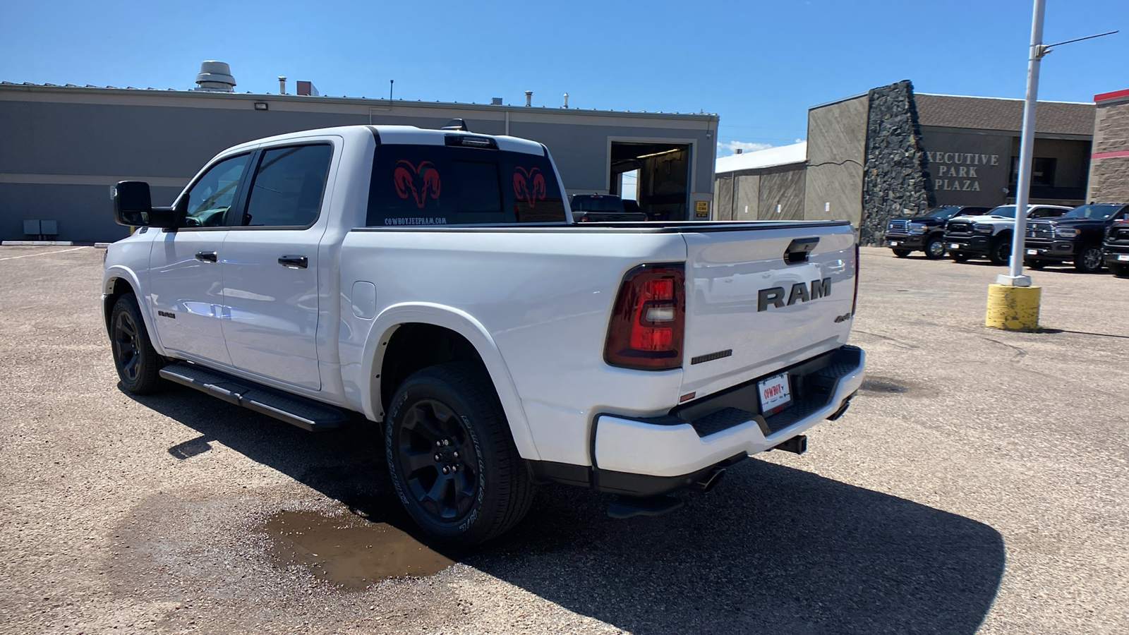 2025 Ram 1500 Big Horn 4x4 Crew Cab 57 Box 3