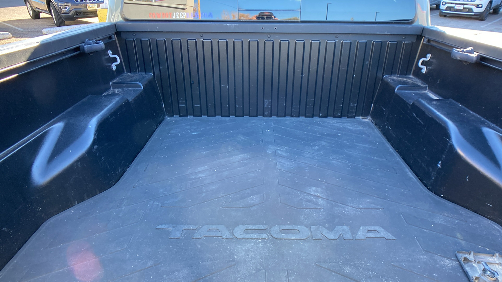 2022 Toyota Tacoma 4WD  34