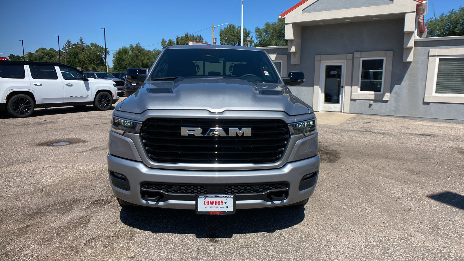 2025 Ram 1500 Laramie 4x4 Crew Cab 64 Box 8