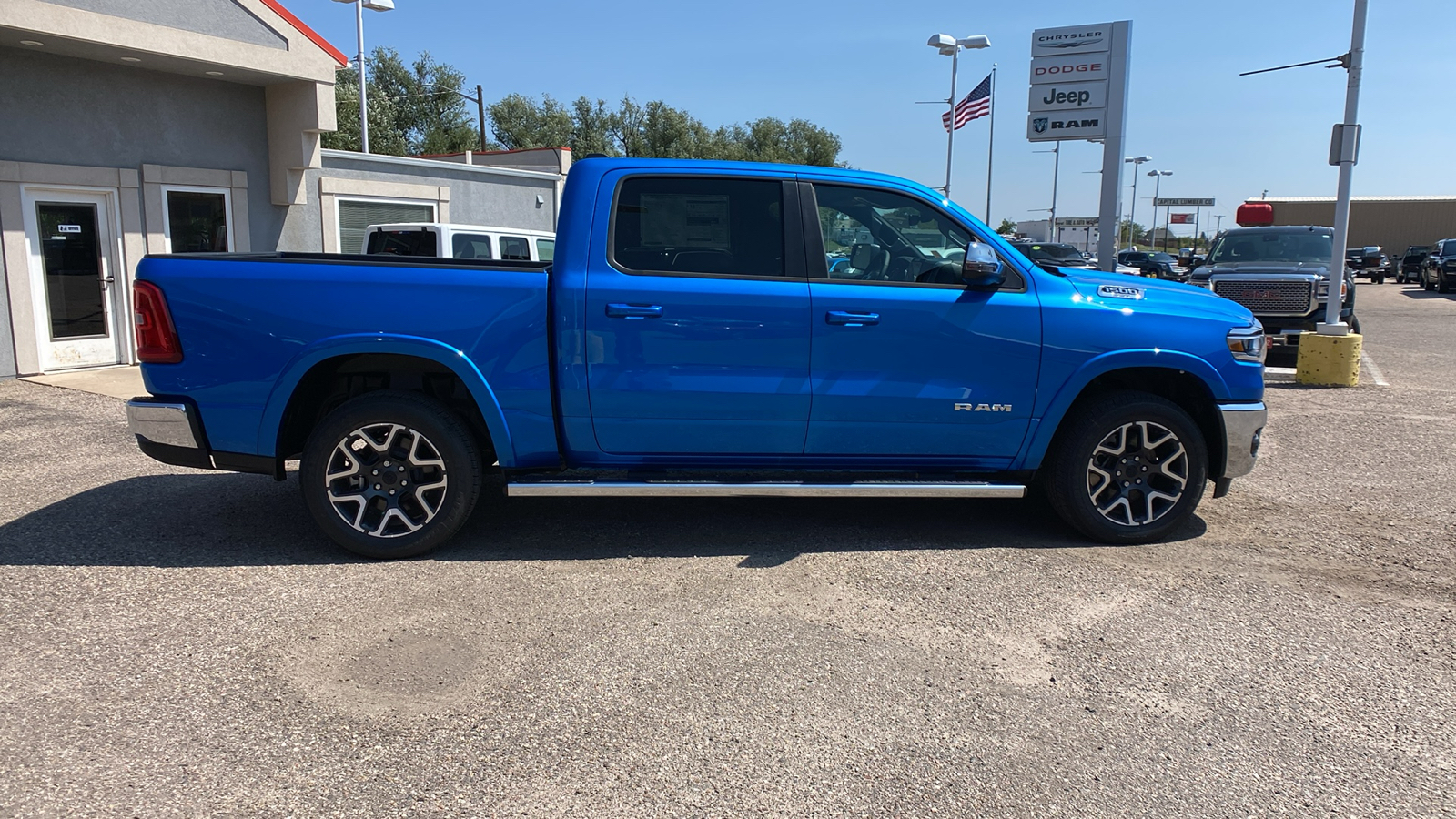 2025 Ram 1500 Laramie 4x4 Crew Cab 57 Box 7