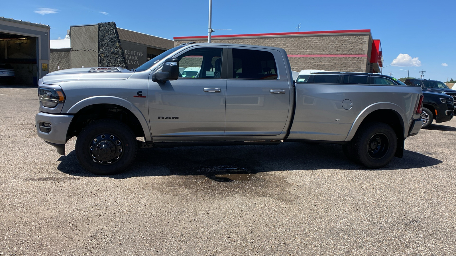 2024 Ram 3500 Limited 4x4 Crew Cab 8 Box 2