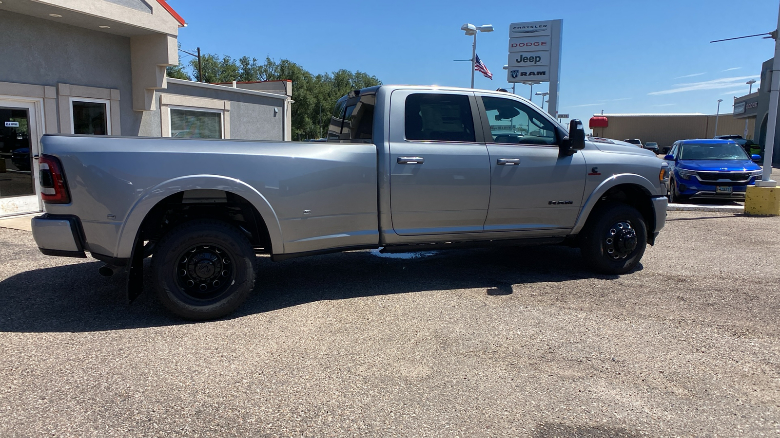 2024 Ram 3500 Limited 4x4 Crew Cab 8 Box 6