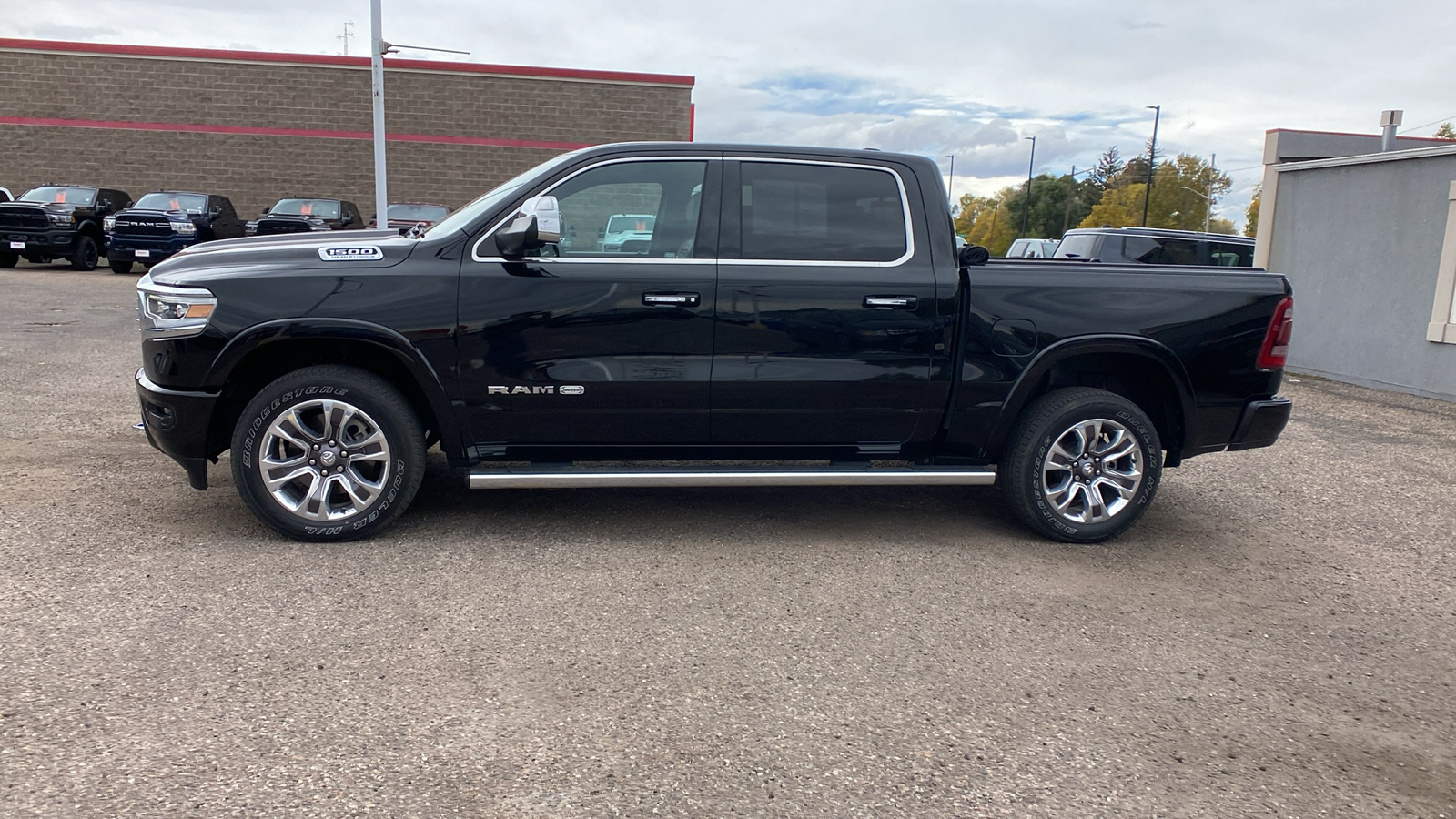 2022 Ram 1500 Longhorn 4x4 Crew Cab 57 Box 2