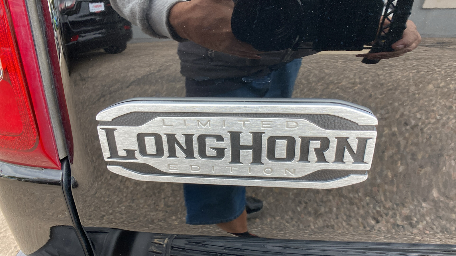 2022 Ram 1500 Longhorn 4x4 Crew Cab 57 Box 33