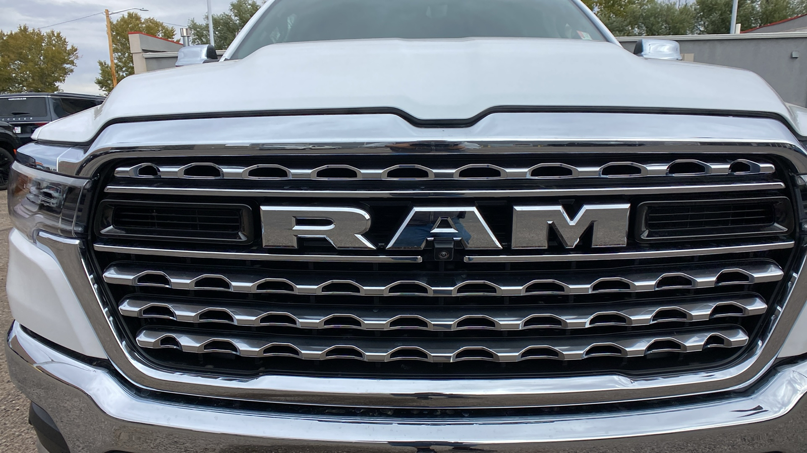 2025 Ram 1500 Limited 4x4 Crew Cab 57 Box 9