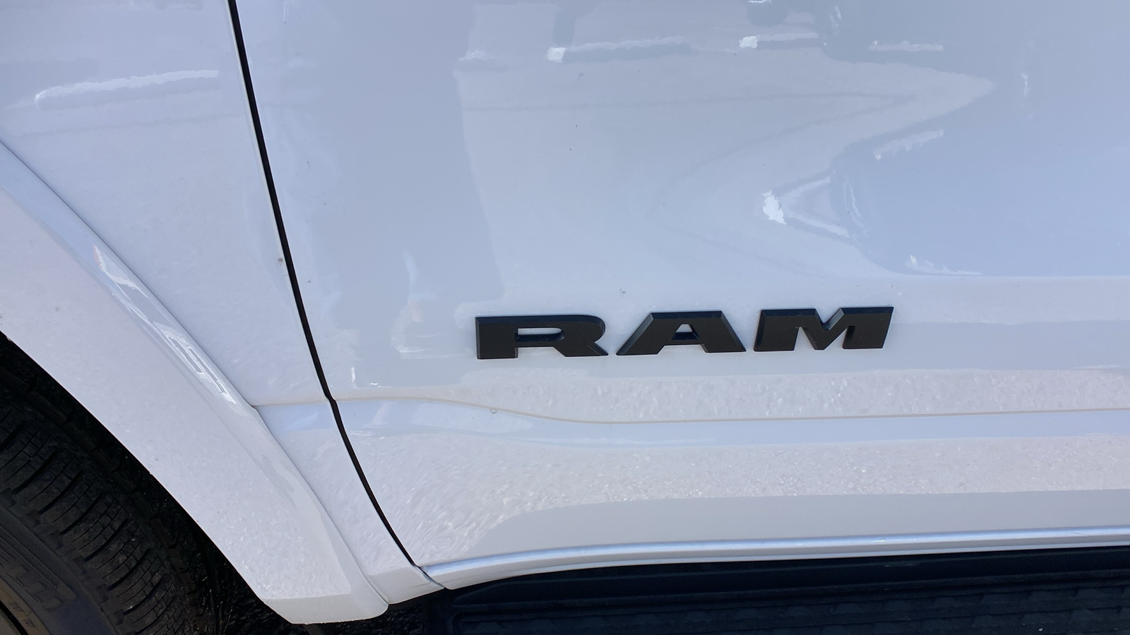 2025 Ram 1500 Laramie 4x4 Crew Cab 57 Box 15