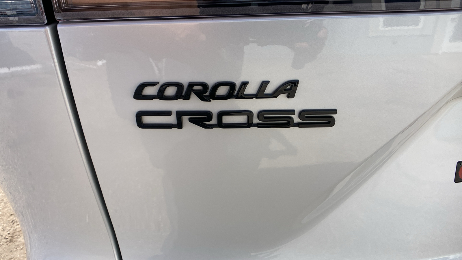 2023 Toyota Corolla Cross Hybrid XSE 4WD 33