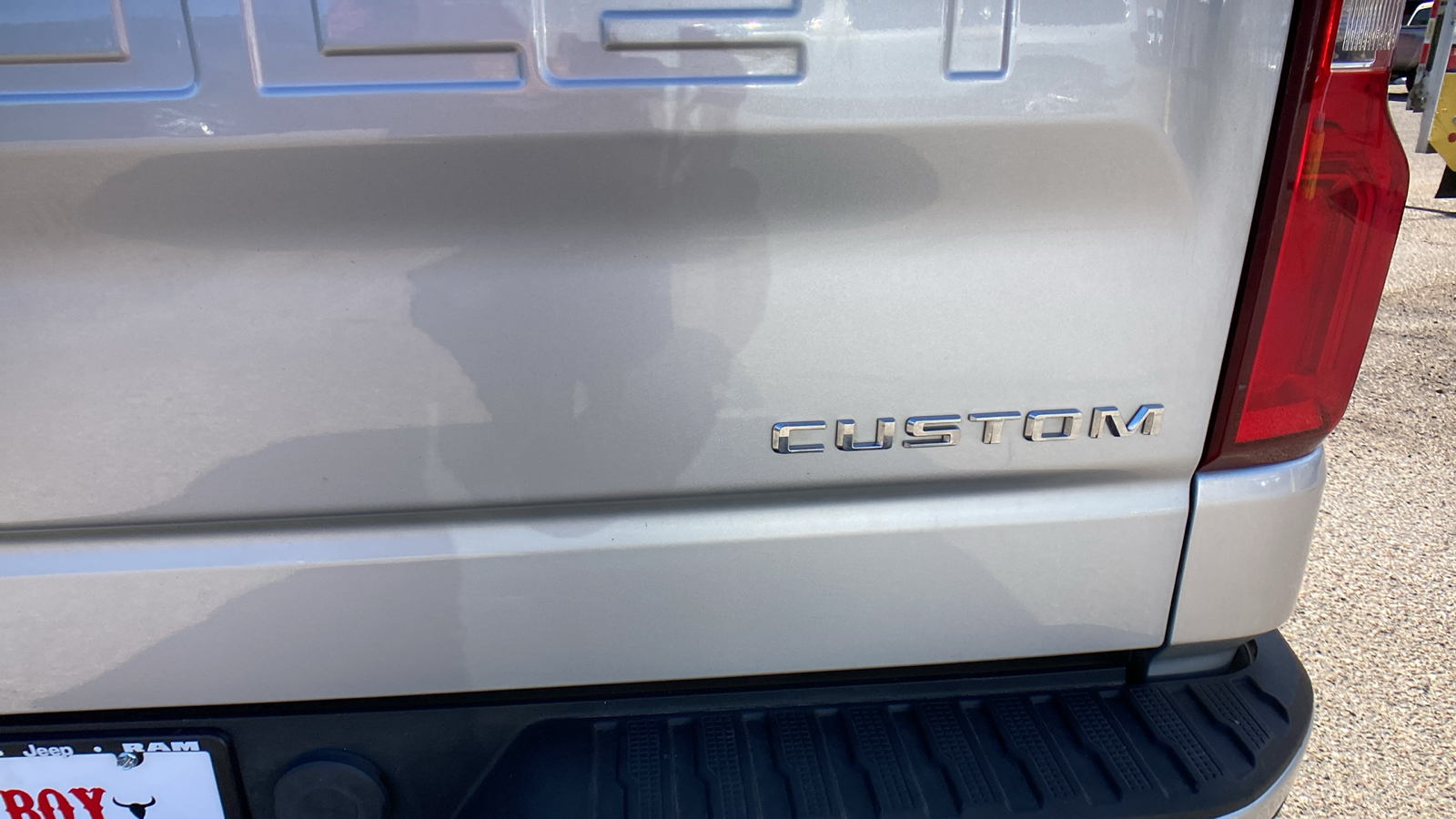 2020 Chevrolet Silverado 1500 4WD Crew Cab 147 Custom 36
