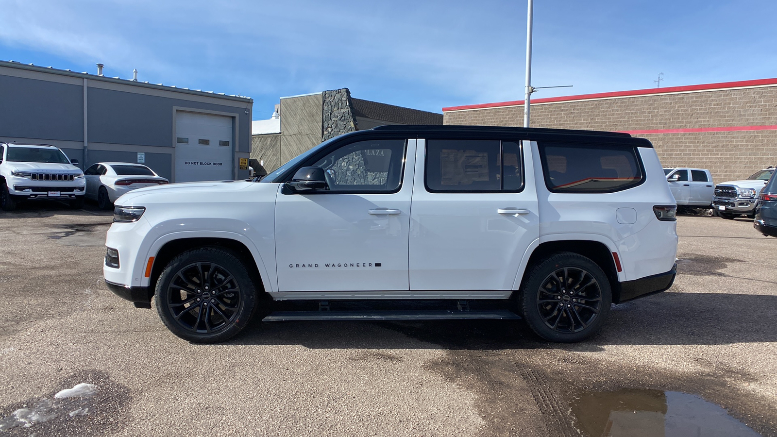 2024 Jeep Grand Wagoneer Series II Obsidian 4x4 3