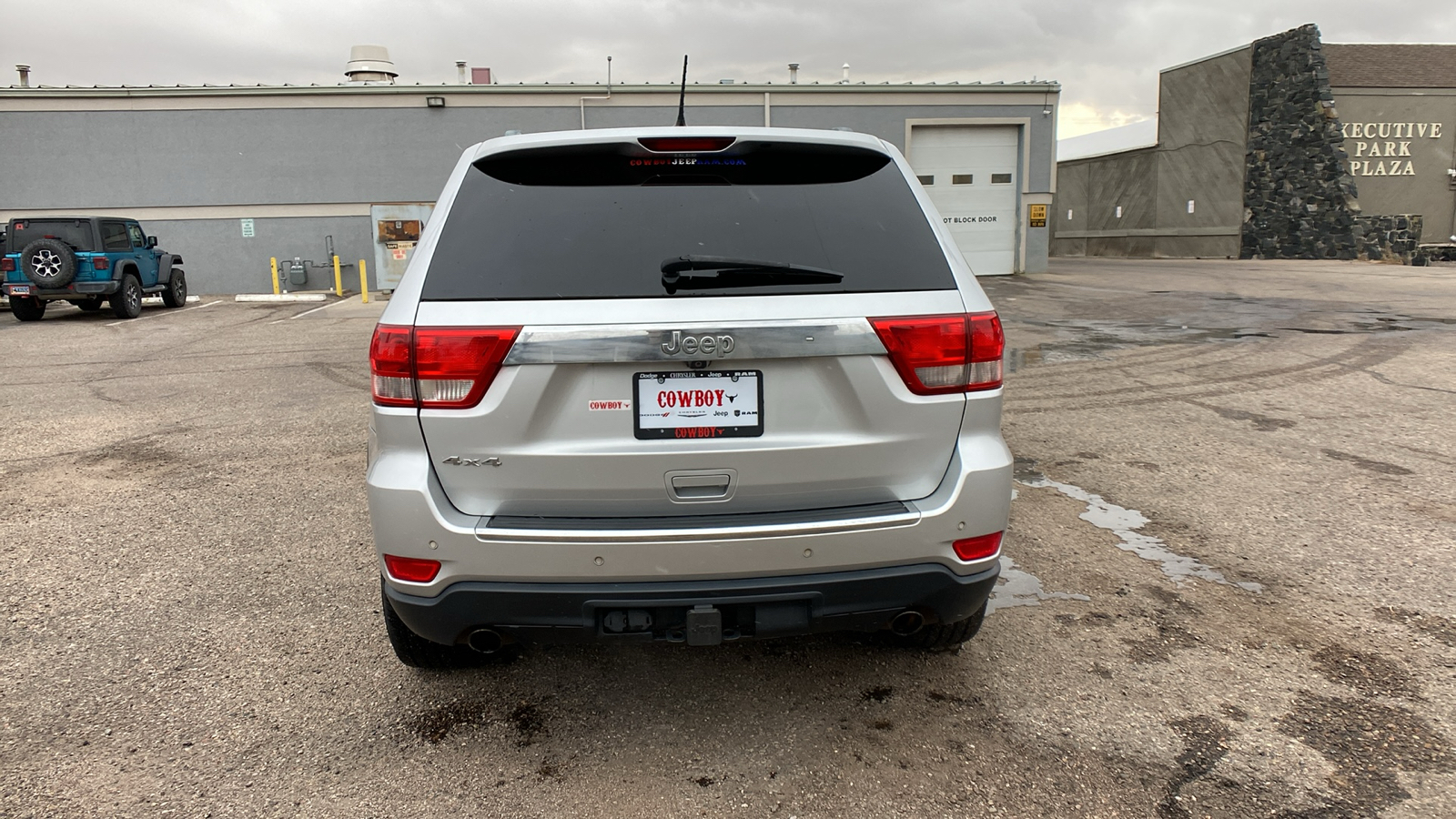 2012 Jeep Grand Cherokee 4WD 4dr Overland 5