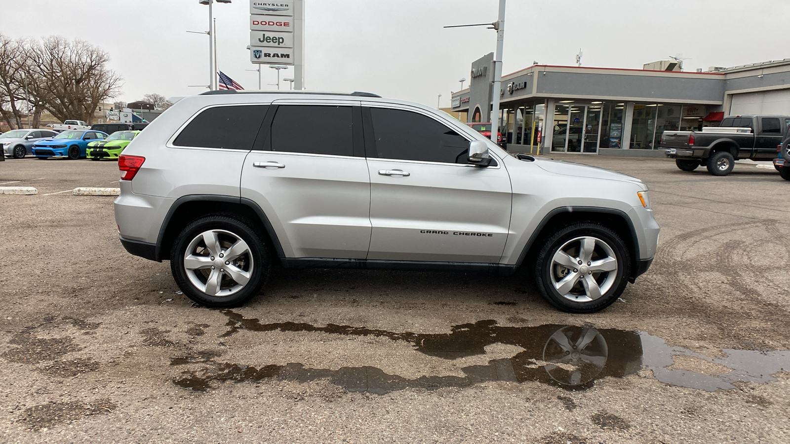 2012 Jeep Grand Cherokee 4WD 4dr Overland 7