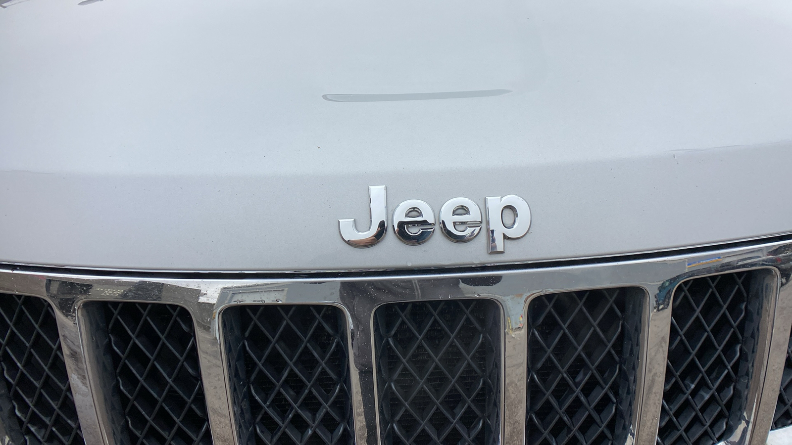 2012 Jeep Grand Cherokee 4WD 4dr Overland 10