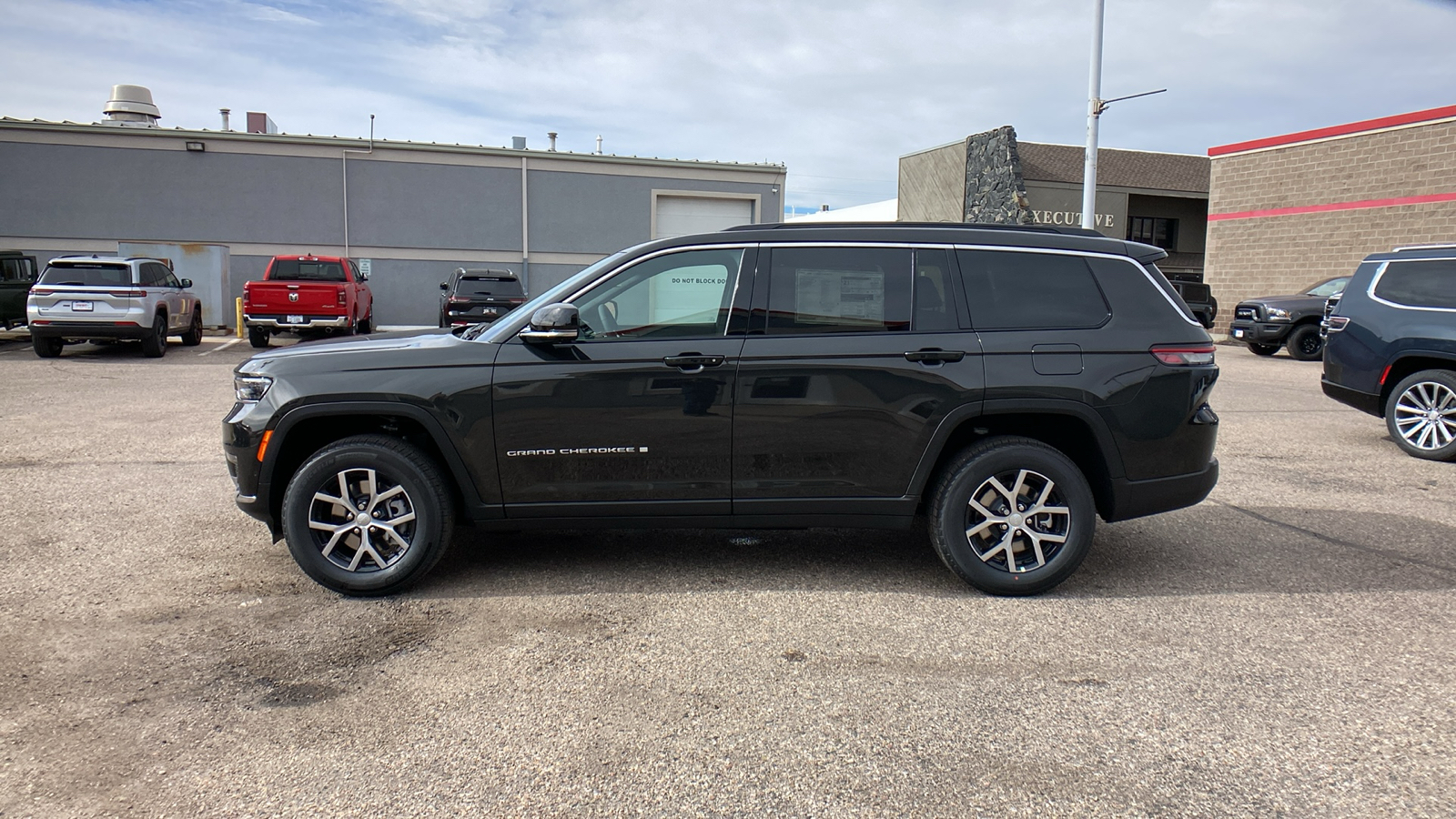 2024 Jeep Grand Cherokee L Limited 4x4 3