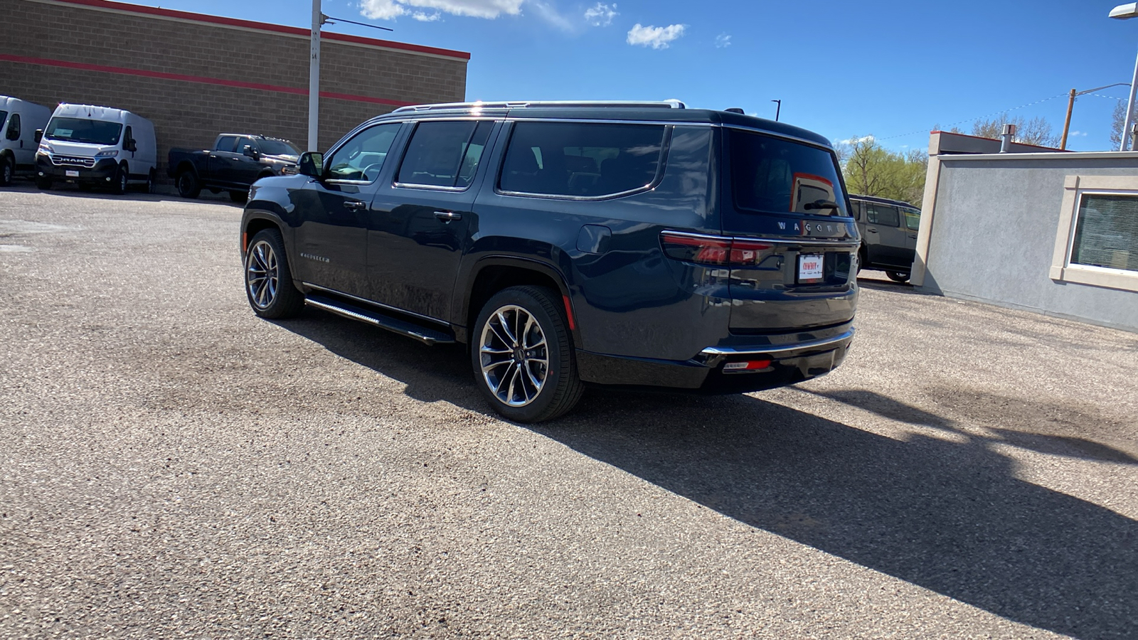 2024 Jeep Wagoneer L Series II 4x4 5