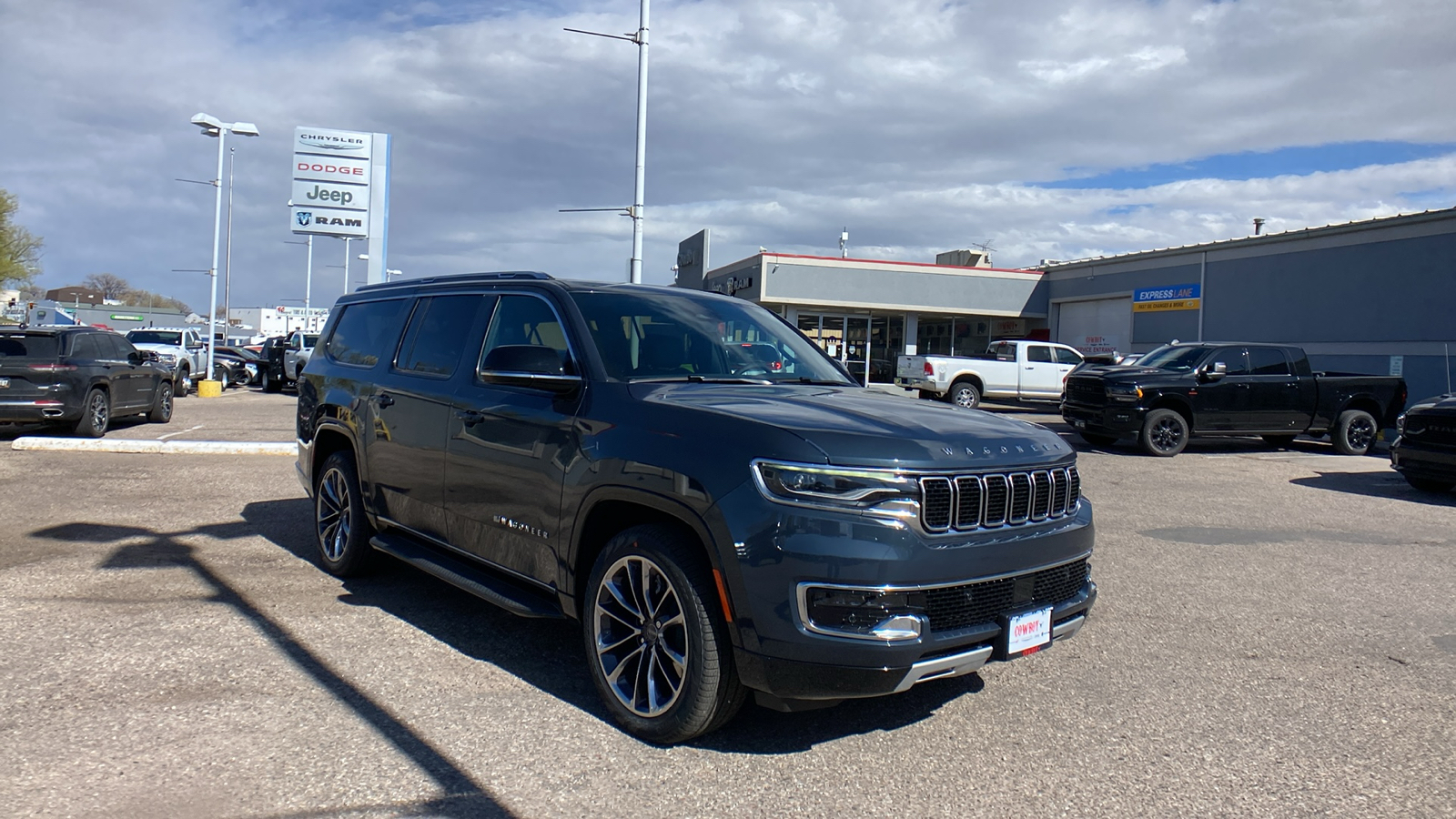 2024 Jeep Wagoneer L Series II 4x4 9