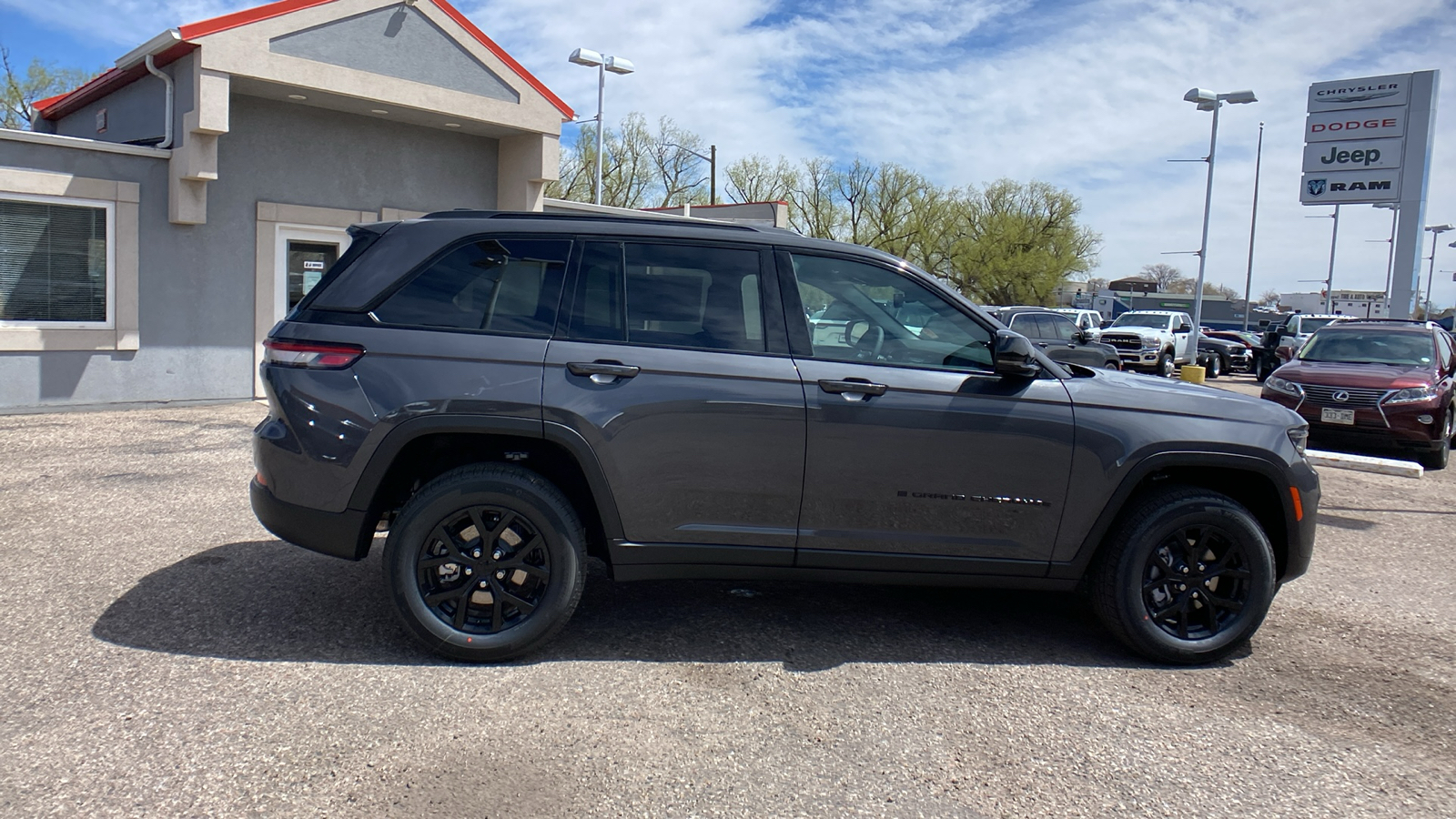 2024 Jeep Grand Cherokee Altitude 4x4 7