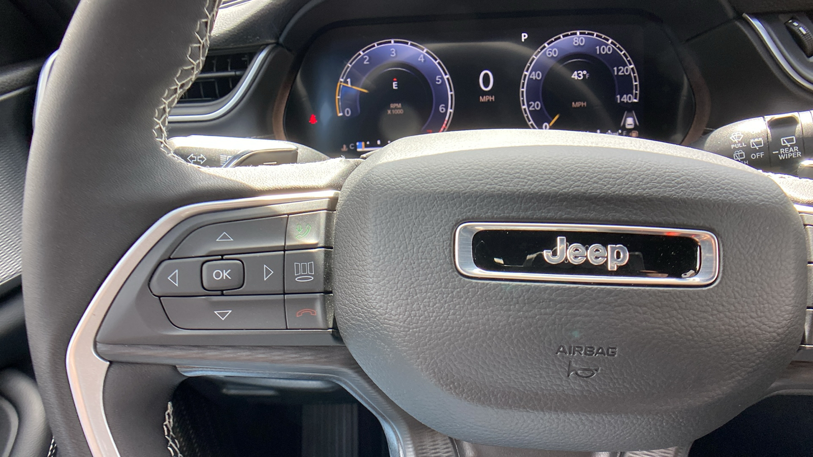 2024 Jeep Grand Cherokee Altitude 4x4 21