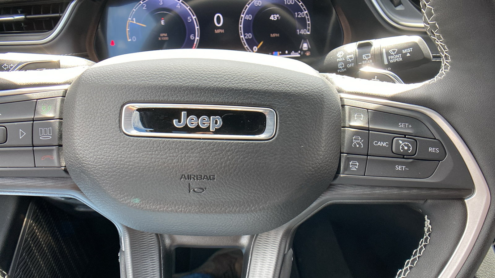 2024 Jeep Grand Cherokee Altitude 4x4 22