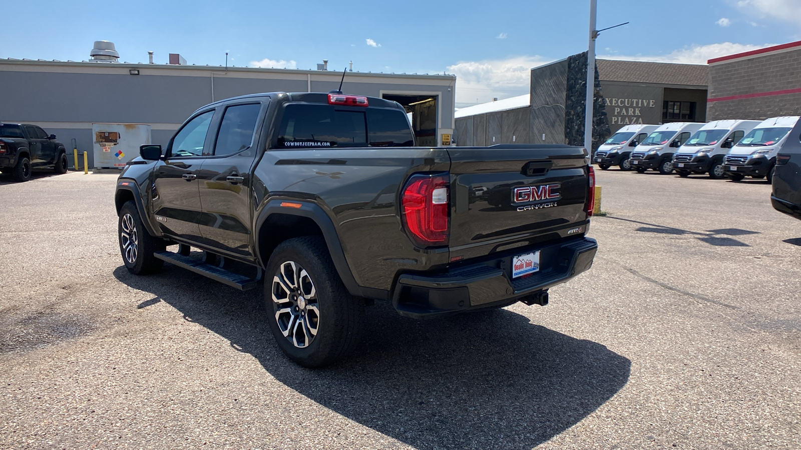 2023 GMC Canyon 4WD Crew Cab AT4 4