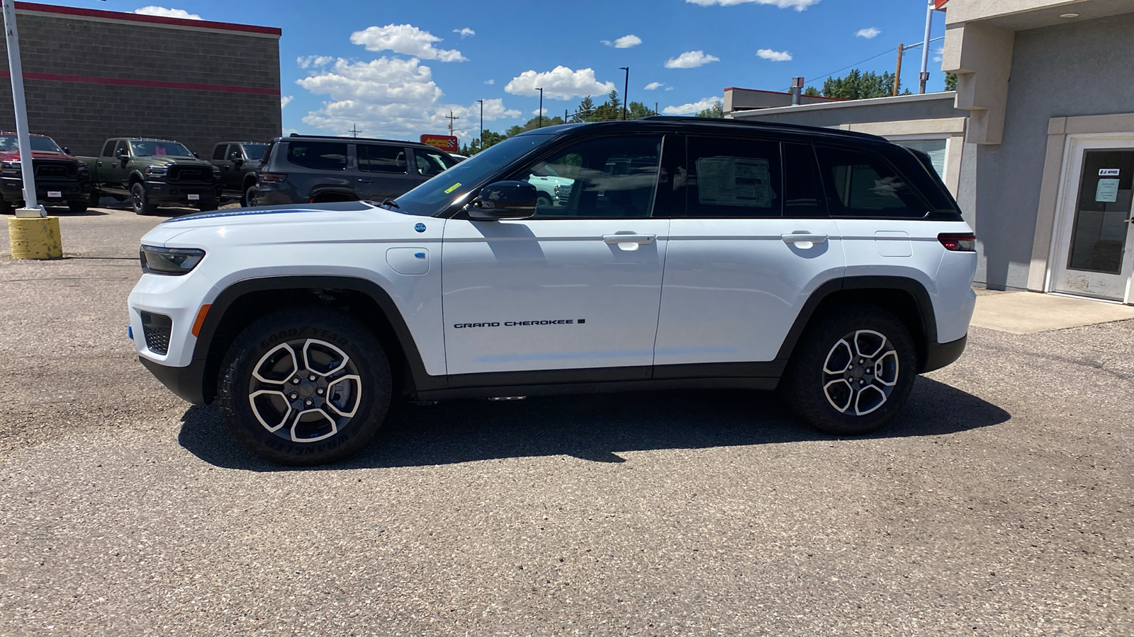 2024 Jeep Grand Cherokee 4xe Trailhawk 4x4 3