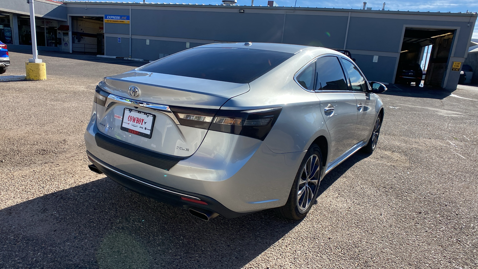 2018 Toyota Avalon XLE 6