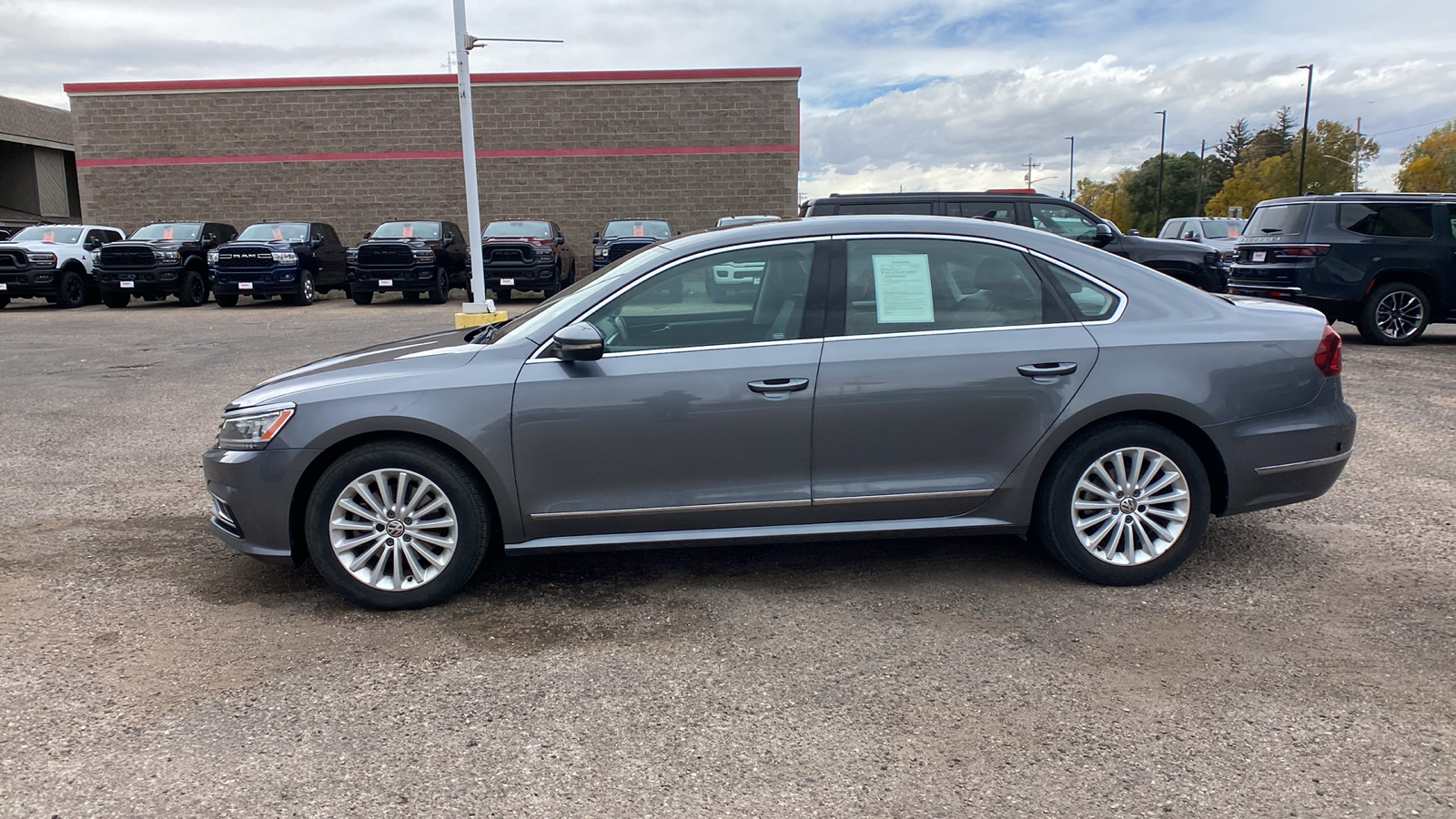 2017 Volkswagen Passat 1.8T SE Auto 2