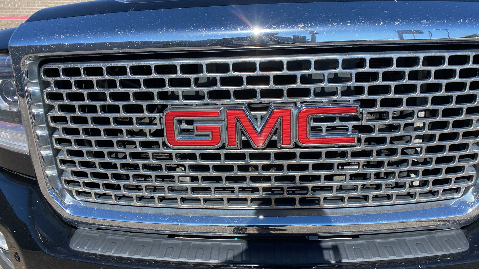 2015 GMC Sierra 3500HD Available Wifi 4WD Crew Cab 153.7 Denali 10