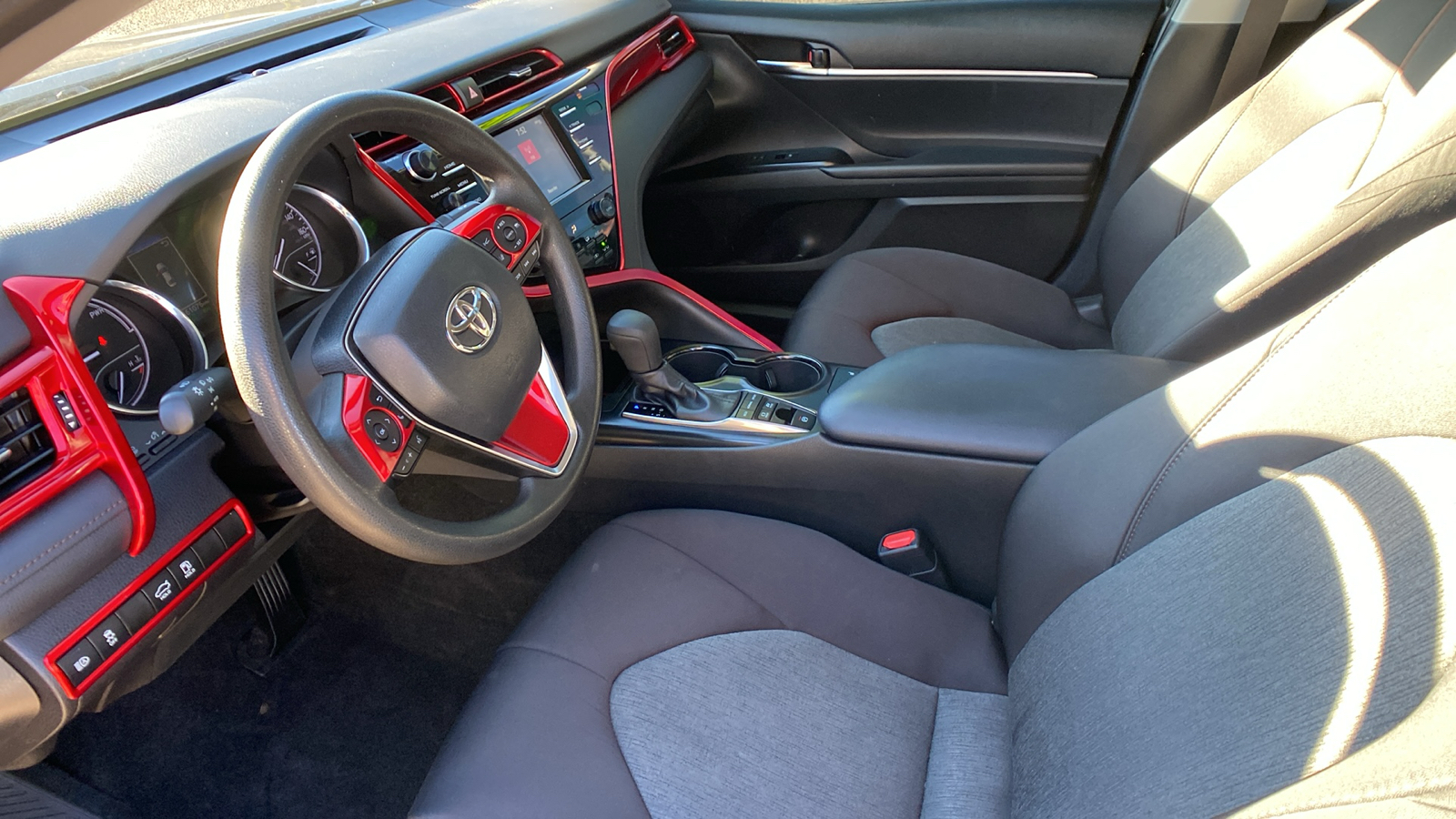 2019 Toyota Camry  18