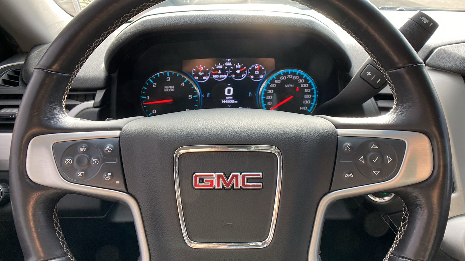 2017 GMC Yukon 4WD 4dr SLT 22