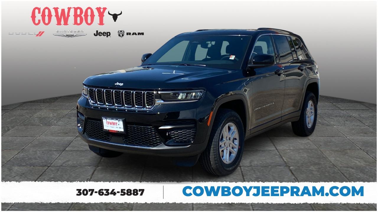 2024 Jeep Grand Cherokee Laredo 4x4 1