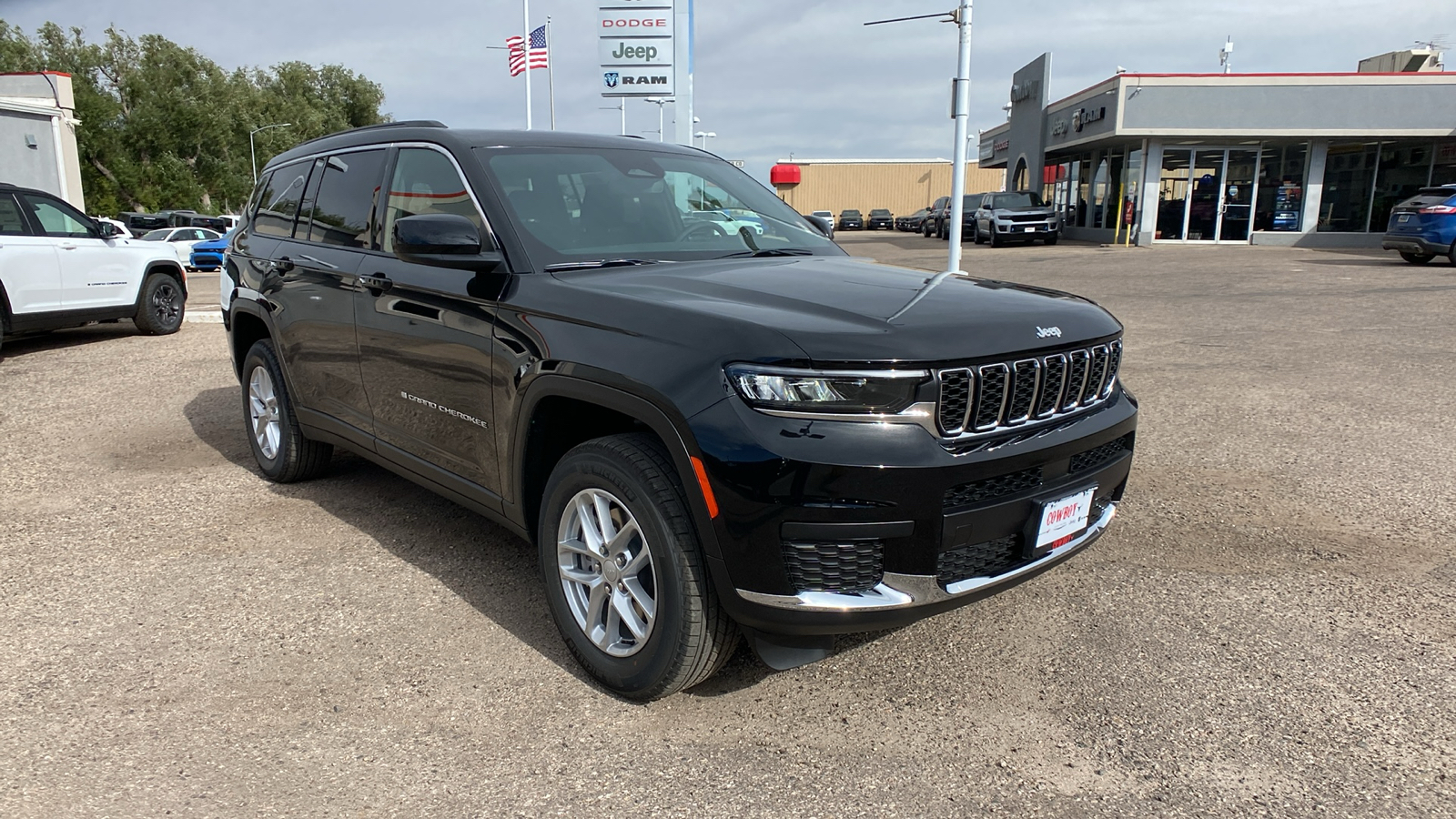 2024 Jeep Grand Cherokee L Laredo X 4x4 7