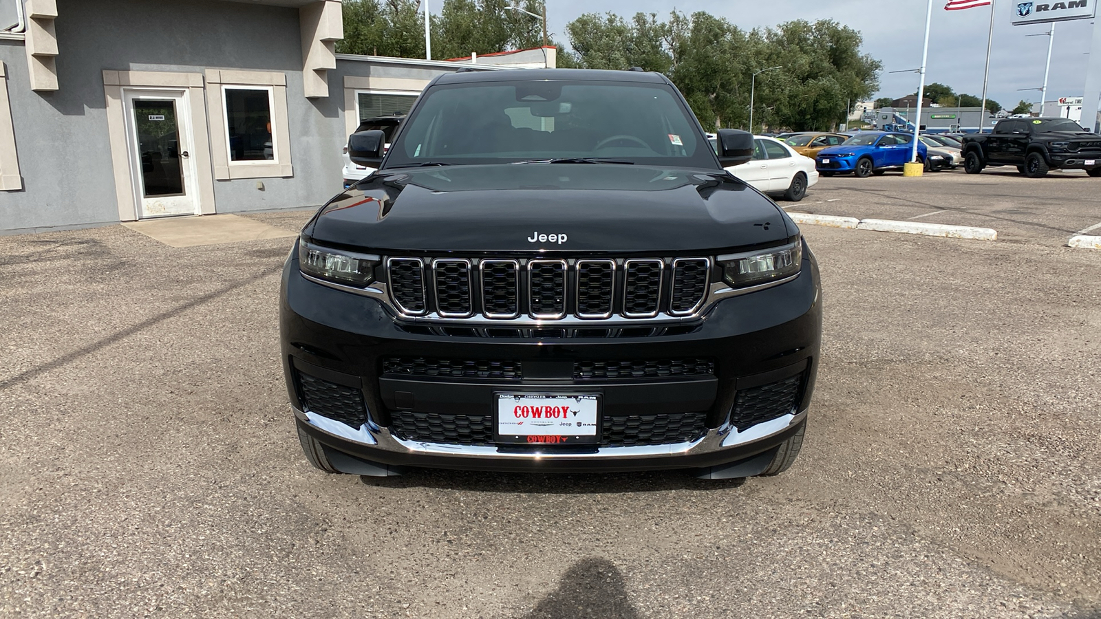 2024 Jeep Grand Cherokee L Laredo X 4x4 8