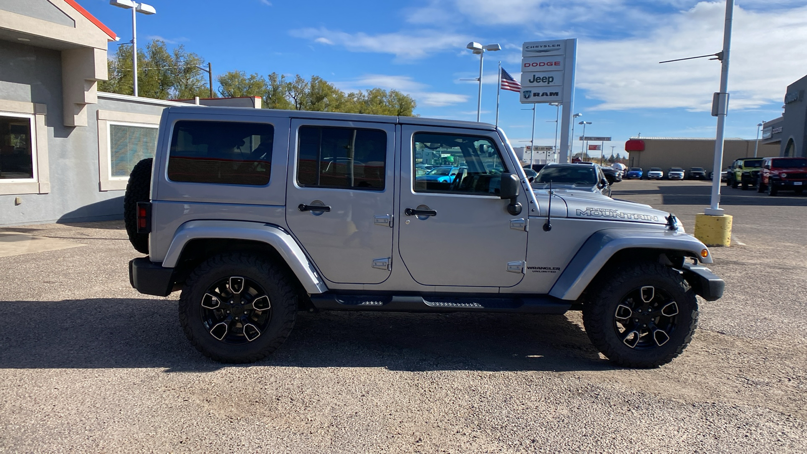 2017 Jeep Wrangler Unlimited Smoky Mountain 4x4 *Ltd Avail* 7