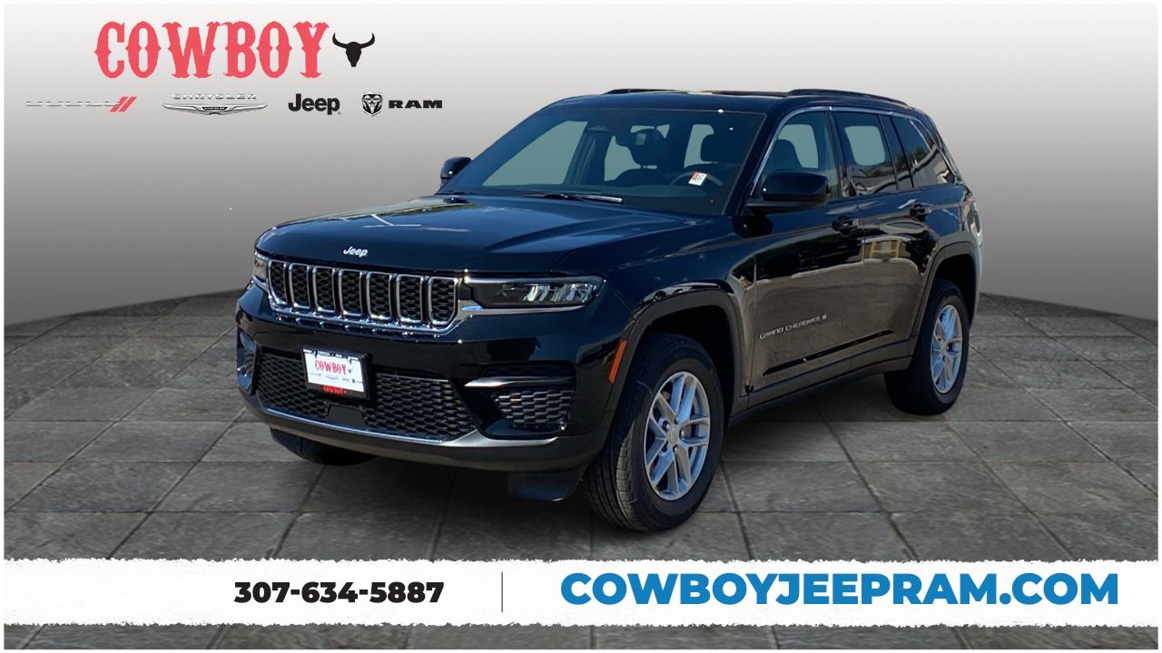 2024 Jeep Grand Cherokee Laredo X 4x4 1