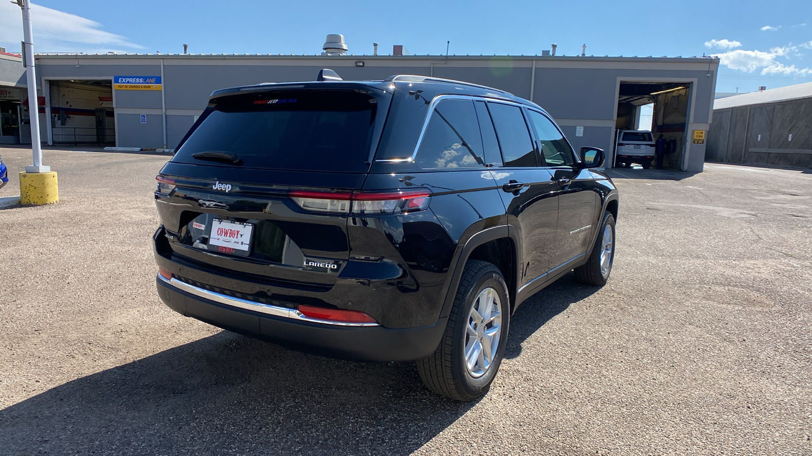 2024 Jeep Grand Cherokee Laredo X 4x4 5