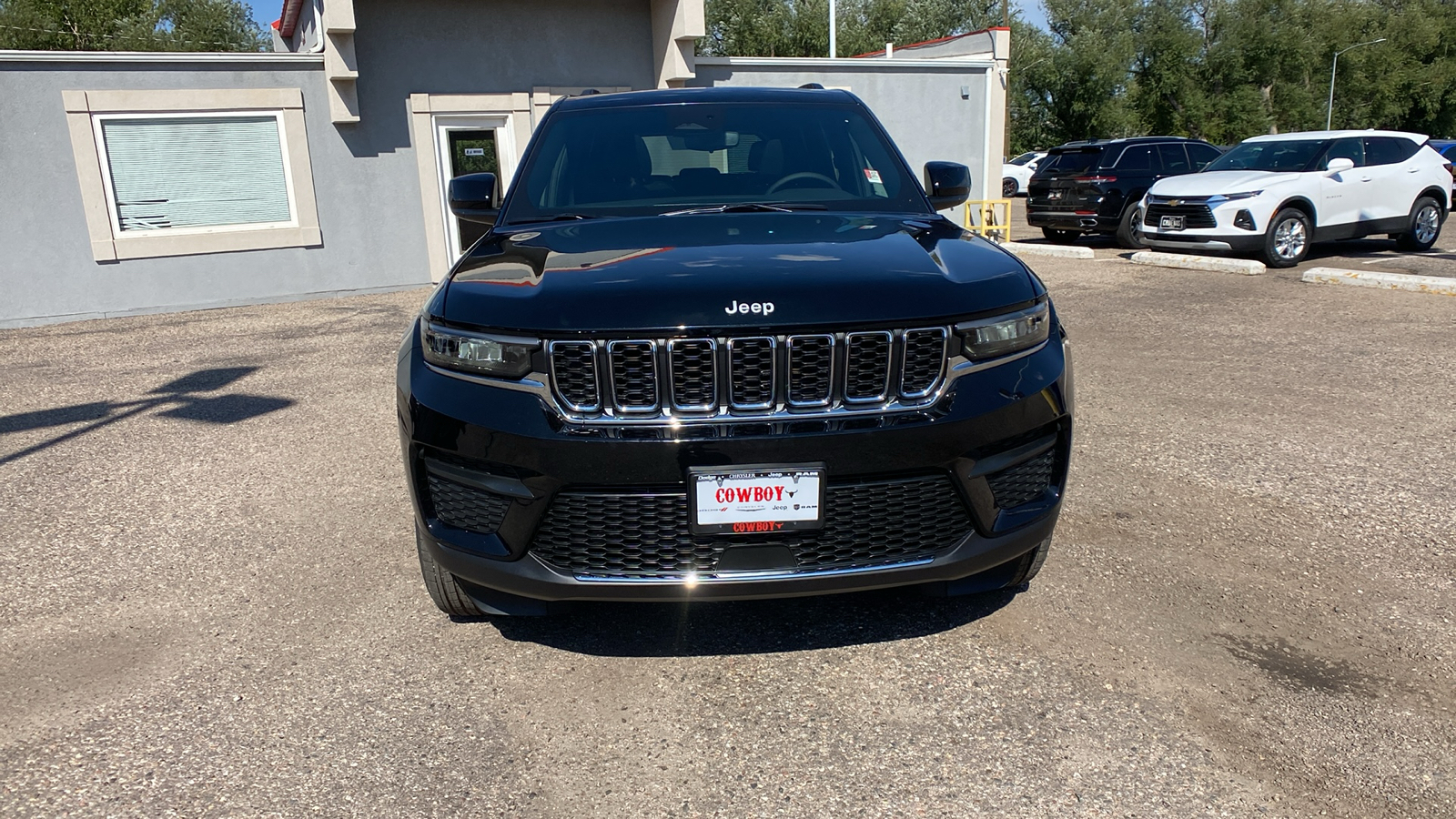 2024 Jeep Grand Cherokee Laredo X 4x4 8