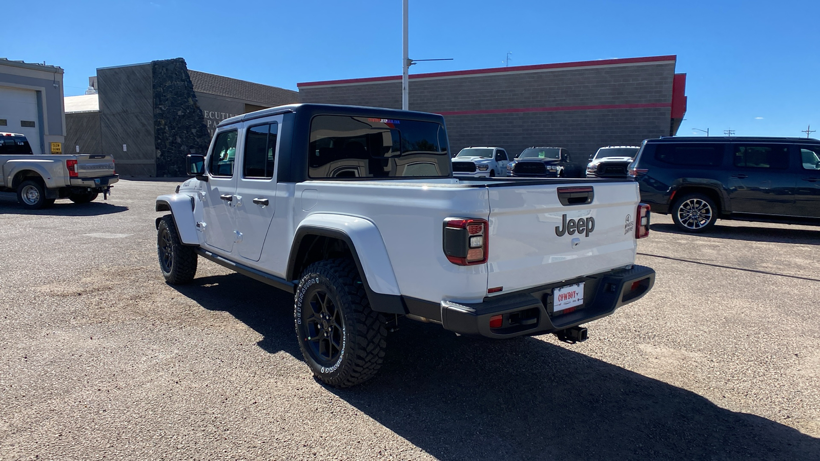 2024 Jeep Gladiator Willys 4x4 3